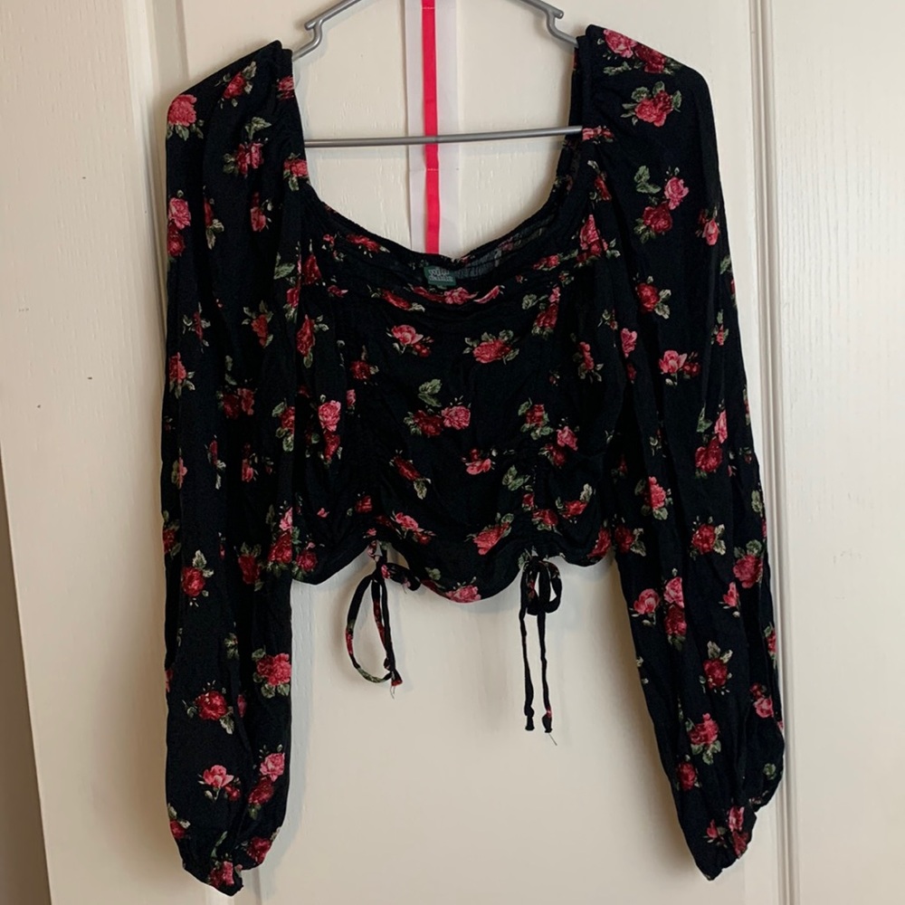 Wild fable floral crop top